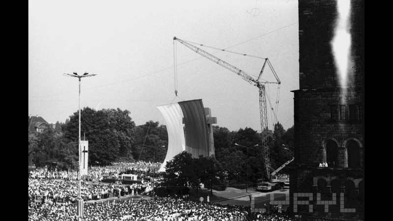 Uroczystość odsłonięcia pomnika 28 czerwca 1981 | fot. Marian Wojciechowski / CYRYL