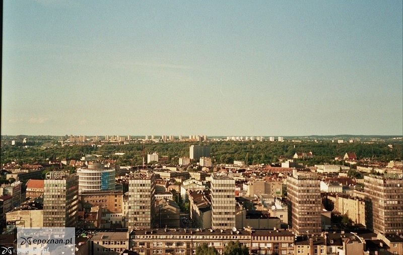 Widok z tarasu widokowego w Collegium Altum w roku 2000 | fot. Mateusz Chojnacki