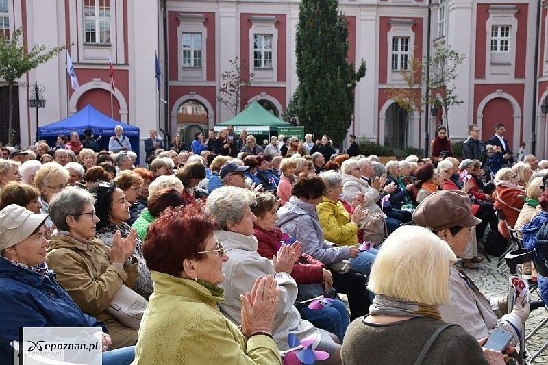 Umawiam się z tym facetem, ale go nie lubię