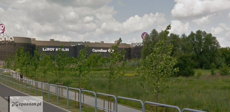 Działka przeznaczona na sprzedaż znajduje się na tym terenie | fot. Google Street View