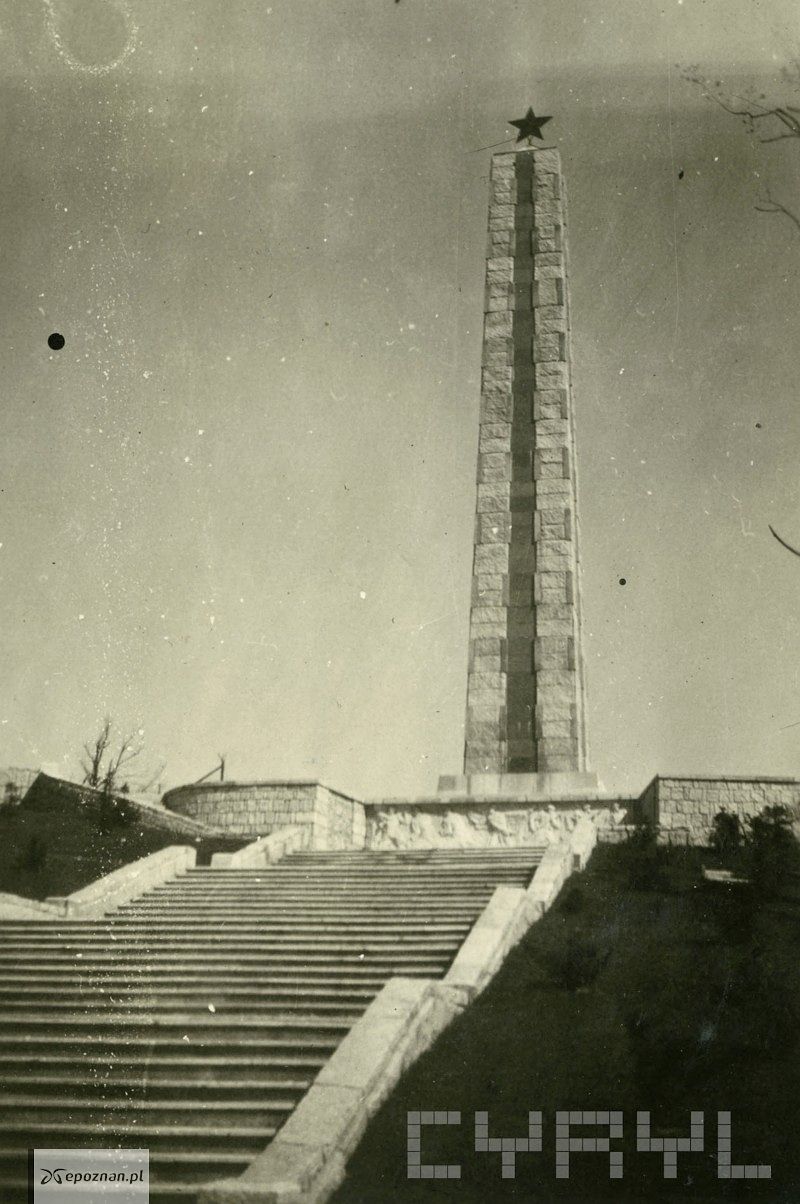 Pomnik na Cytadeli postawiony w 1945 roku | fot. Antoni Czarkowski / CYRYL