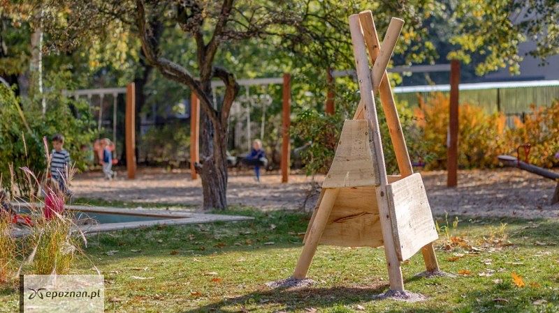 W ramach projektu Connecting Nature przy poznańskich przedszkolach powstają naturalne place zabaw | fot. Piotr Bedliński / UMP