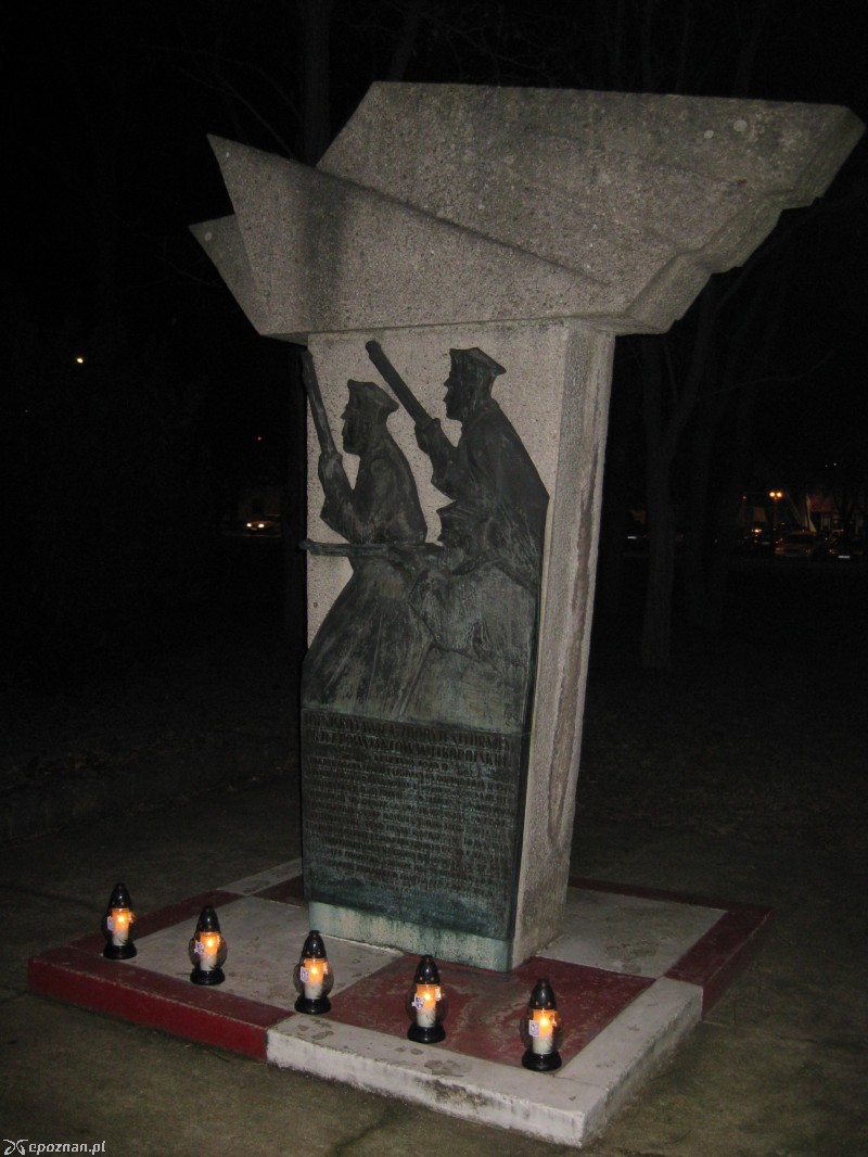 Pomnik Zdobywców Lotniska Ławica | fot. Wikipedia.org