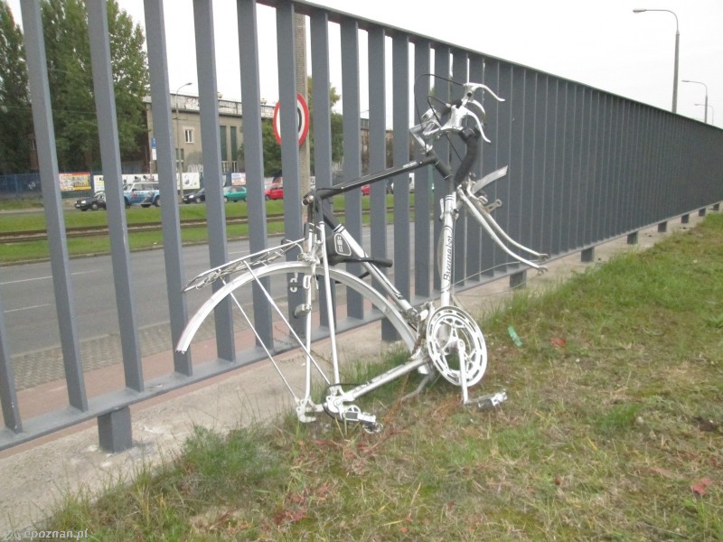 &#8222;Wrak&#8221; roweru z ulicy Hetmańskiej | fot. Nishio Poznań