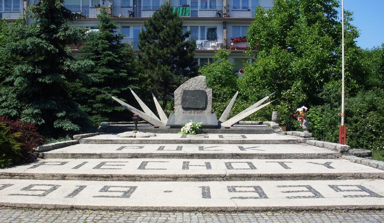 Pomnik 68 Pułku Piechoty we Wrześni | fot. PrezesF, Wikipedia