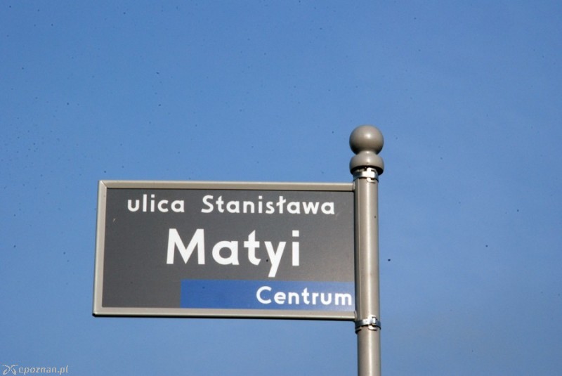 Już poprawione tabliczki z nazwą ulicy Matyi | fot. Piotr Knach