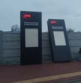 Skutek wiatru na parkingu przy przystanku kolejowym "Drużyna Poznańska" | fot. Czytelnik