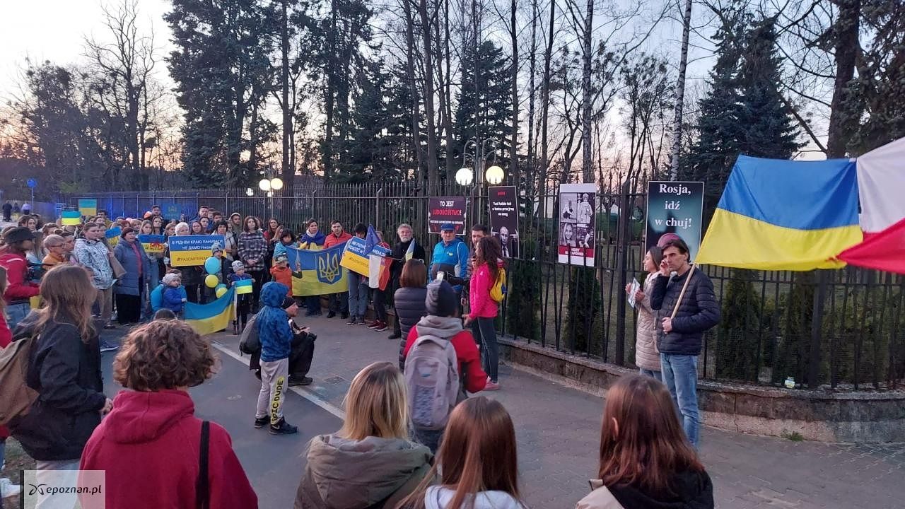 Demonstracja pod konsulem Rosji na ul. Bukowskiej w Poznaniu. | fot. LT