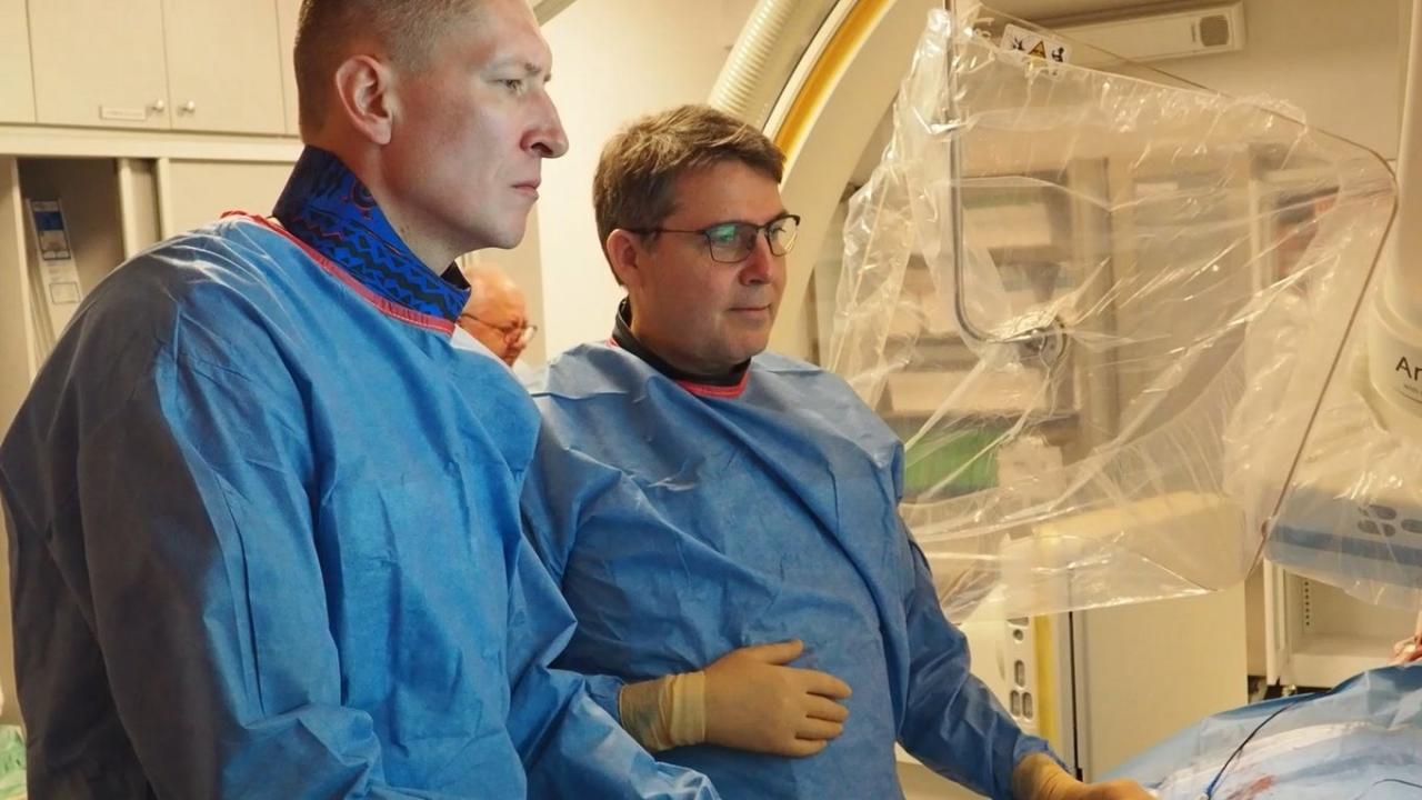 Un método de tratamiento innovador en el hospital de Poznań.  «Esto permite que otro grupo de pacientes sea operado de manera efectiva».